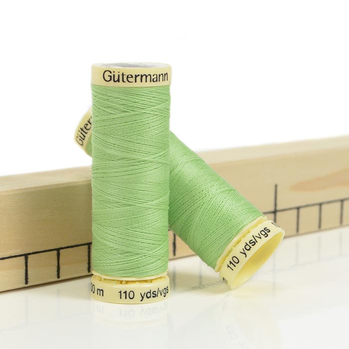 Fil Gütermann Cucitutto n° 152 Vert pastel