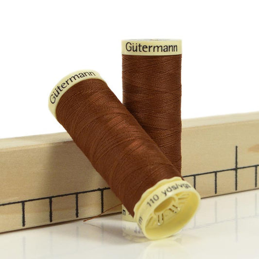 Fil à coudre Gütermann 650 Caramel